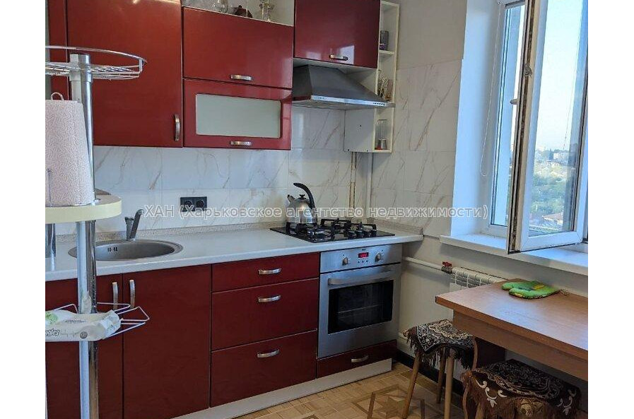 Продам квартиру, Гвардейцев Широнинцев ул. , 1 кім., 38 м², капитальный ремонт 