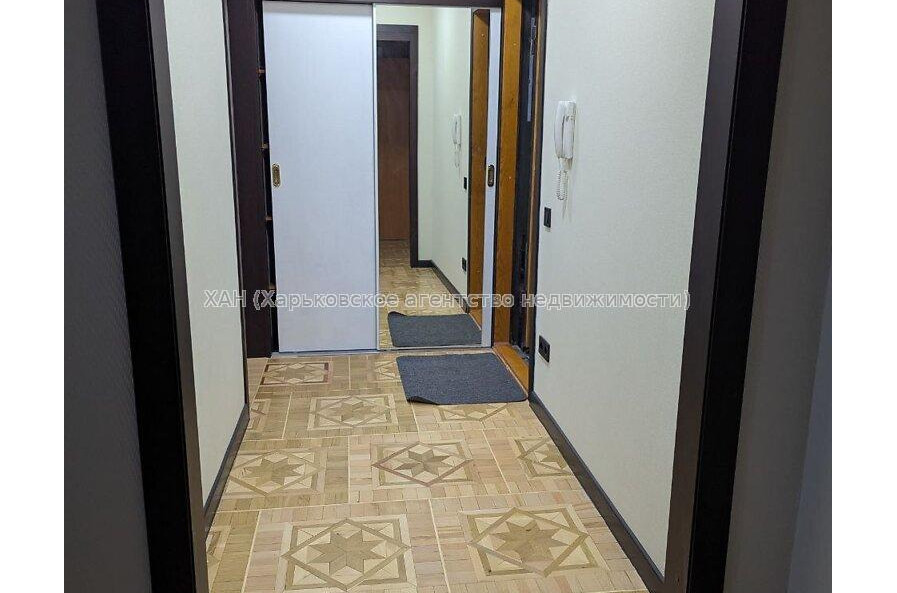 Продам квартиру, Гвардейцев Широнинцев ул. , 1 кім., 38 м², капитальный ремонт 