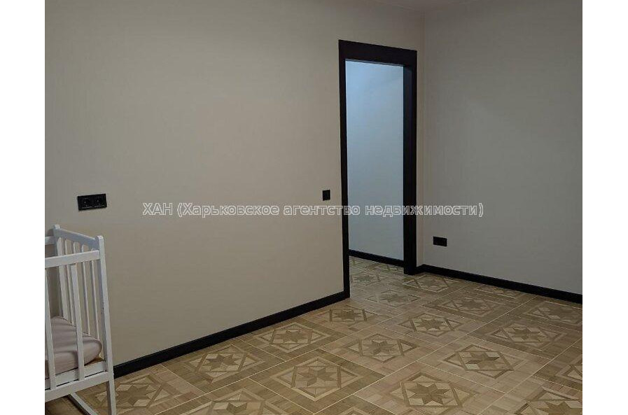 Продам квартиру, Гвардейцев Широнинцев ул. , 1 кім., 38 м², капитальный ремонт 