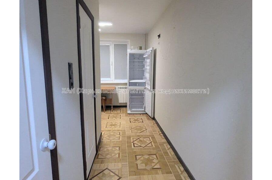 Продам квартиру, Гвардейцев Широнинцев ул. , 1 кім., 38 м², капитальный ремонт 