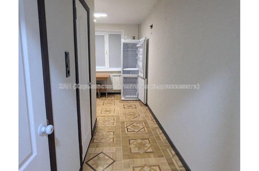 Продам квартиру, Гвардейцев Широнинцев ул. , 1 кім., 38 м², капитальный ремонт 