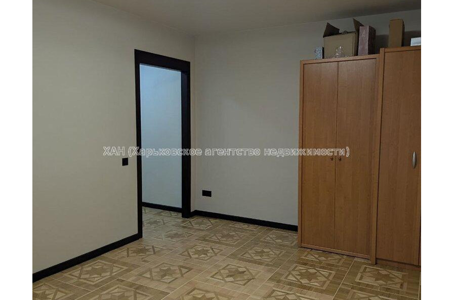 Продам квартиру, Гвардейцев Широнинцев ул. , 1 кім., 38 м², капитальный ремонт 