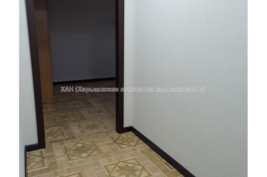 Продам квартиру, Гвардейцев Широнинцев ул. , 1 кім., 38 м², капитальный ремонт 