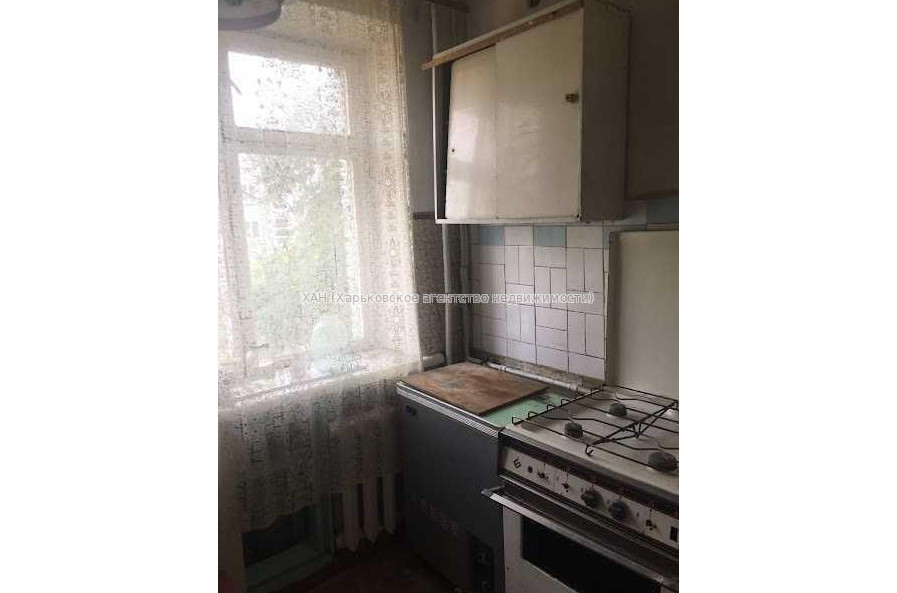 Продам квартиру, Инициативная ул. , 3  ком., 59 м², советский ремонт 