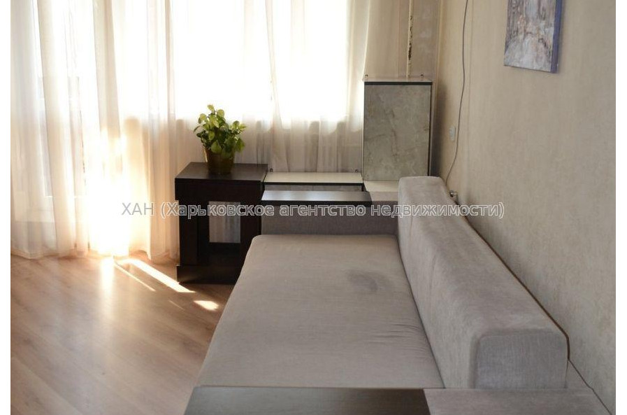 Продам квартиру, Леся Сердюка ул. , 2  ком., 53 м², капитальный ремонт 