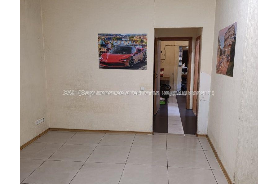 Продам квартиру, Основянская ул. , 2 кім., 105 м², советский ремонт 