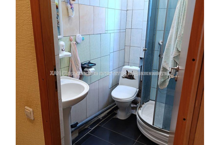 Продам квартиру, Основянская ул. , 2 кім., 105 м², советский ремонт 