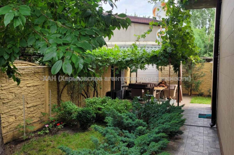Продам будинок, Небоженковская ул. , 98 м², 2.80 соток, капитальный ремонт 