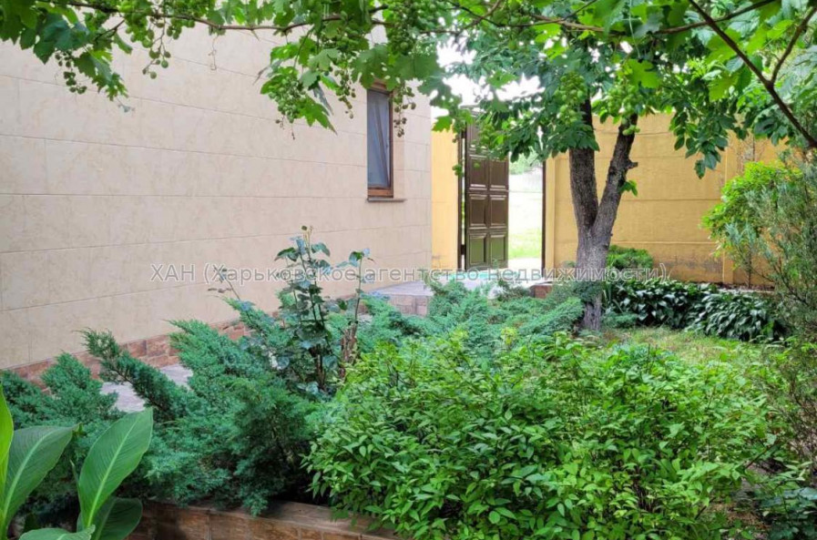 Продам будинок, Небоженковская ул. , 98 м², 2.80 соток, капитальный ремонт 