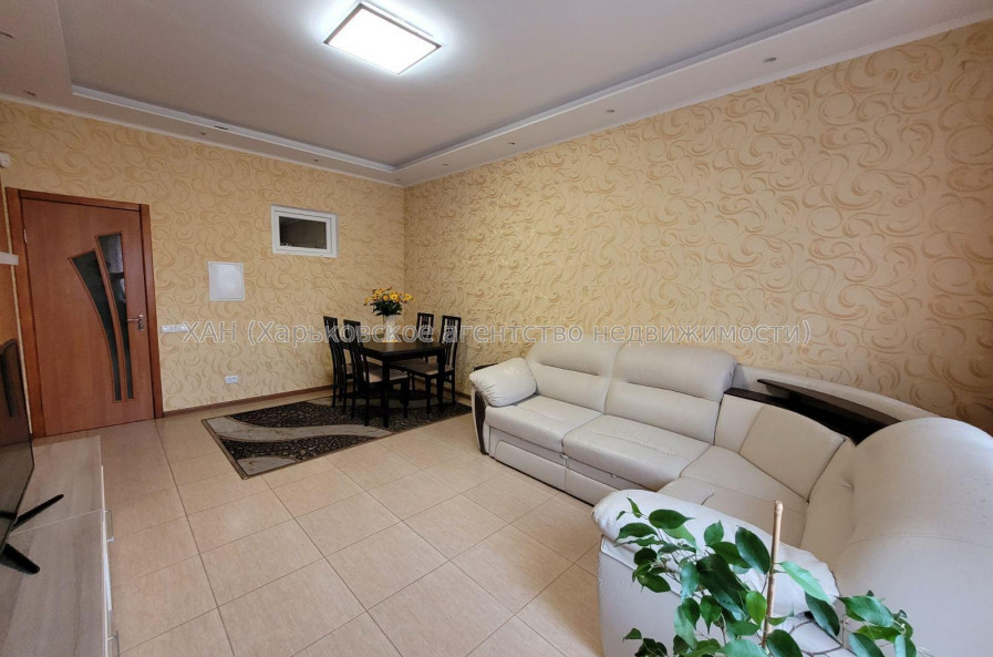 Продам будинок, Небоженковская ул. , 98 м², 2.80 соток, капитальный ремонт 