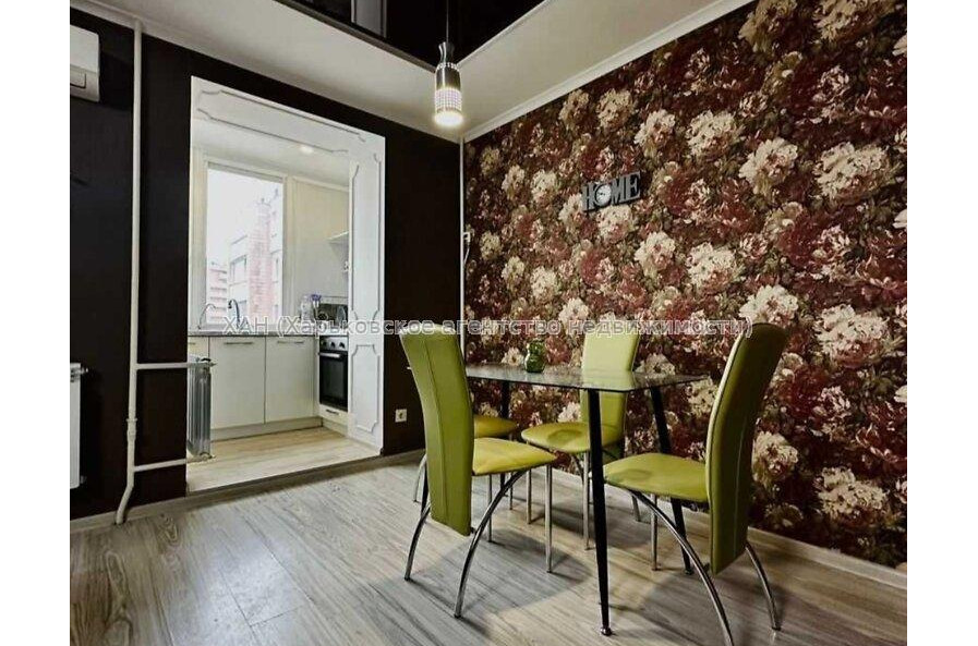 Продам квартиру, Аэрокосмический пр. , 1  ком., 40 м², авторский дизайн 