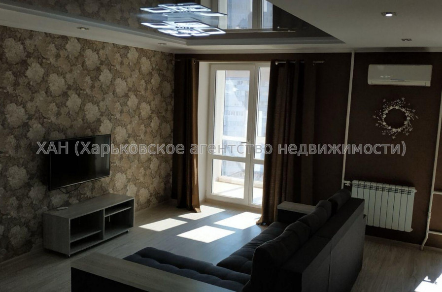 Продам квартиру, Аэрокосмический пр. , 1 кім., 40 м², авторский дизайн 