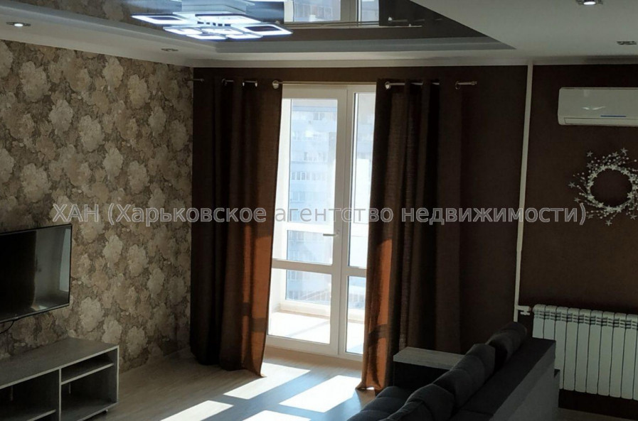 Продам квартиру, Аэрокосмический пр. , 1 кім., 40 м², авторский дизайн 