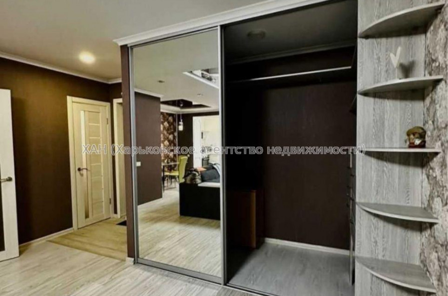 Продам квартиру, Аэрокосмический пр. , 1 кім., 40 м², авторский дизайн 