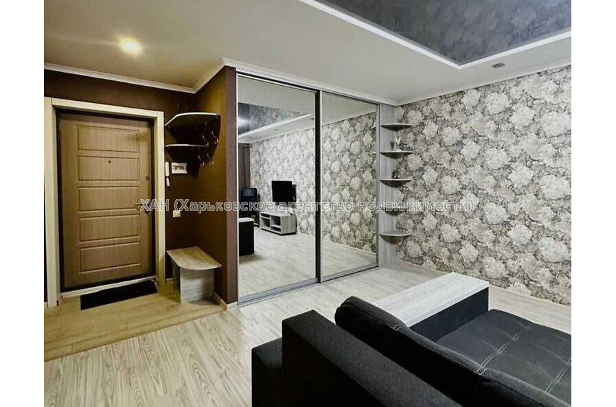 Продам квартиру, Аэрокосмический пр. , 1  ком., 40 м², авторский дизайн 