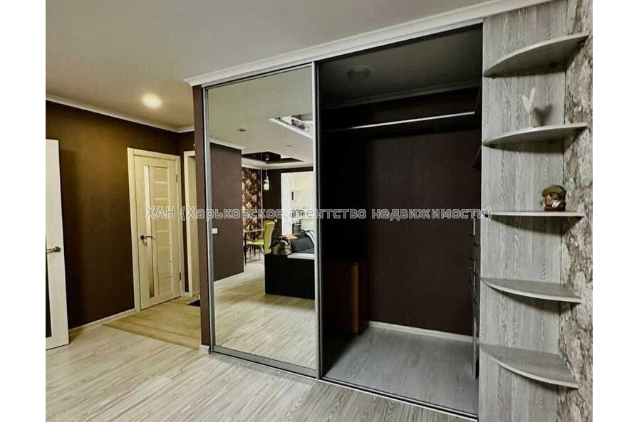 Продам квартиру, Аэрокосмический пр. , 1  ком., 40 м², авторский дизайн 