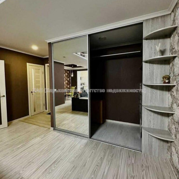 Продам квартиру, Аэрокосмический пр. , 1  ком., 40 м², авторский дизайн 