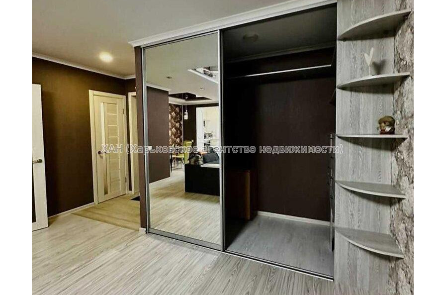 Продам квартиру, Аэрокосмический пр. , 1  ком., 40 м², авторский дизайн 