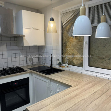 Продам квартиру, Академика Павлова ул. , 2  ком., 45.80 м², капитальный ремонт 