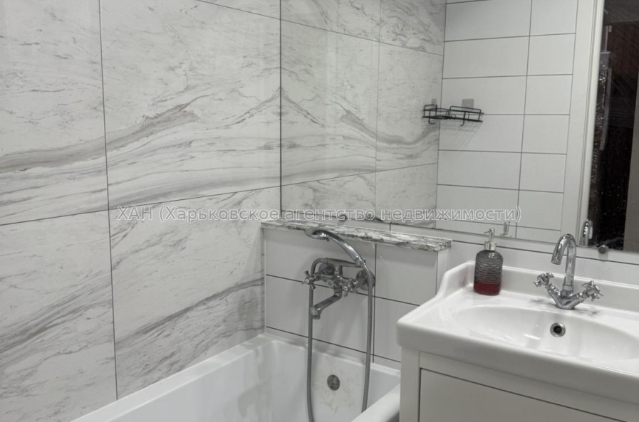 Продам квартиру, Академика Павлова ул. , 2  ком., 45.80 м², капитальный ремонт 