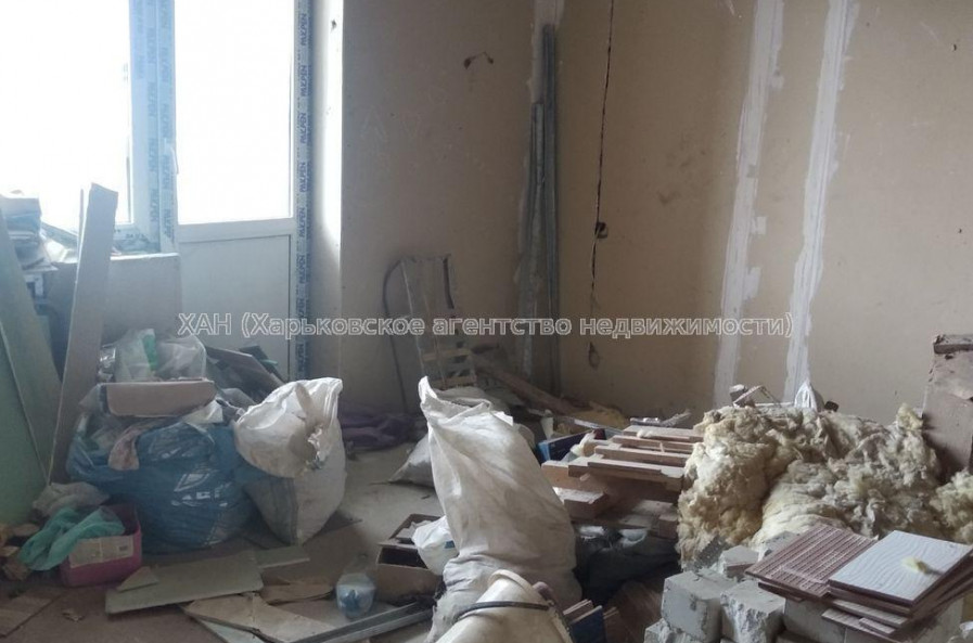 Продам квартиру, 5  ком., 114 м², без внутренних работ 