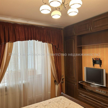 Продам квартиру, Полтавский Шлях ул. , 3 кім., 74 м², евроремонт 