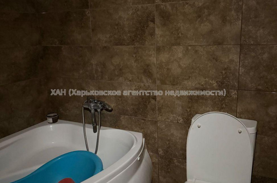 Продам квартиру, Соборности Украины ул. , 1  ком., 40 м², евроремонт 