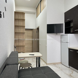 Продам квартиру, Деревянко ул. , 1  ком., 17 м², капитальный ремонт