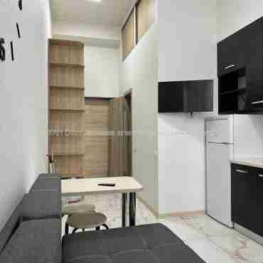 Продам квартиру, Деревянко ул. , 1  ком., 17 м², капитальный ремонт 