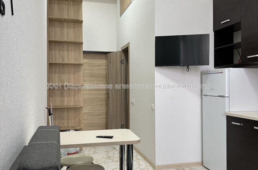 Продам квартиру, Деревянко ул. , 1  ком., 17 м², капитальный ремонт 