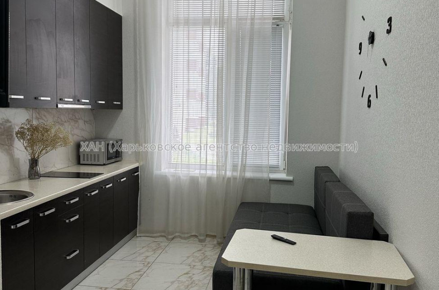Продам квартиру, Деревянко ул. , 1  ком., 17 м², капитальный ремонт 
