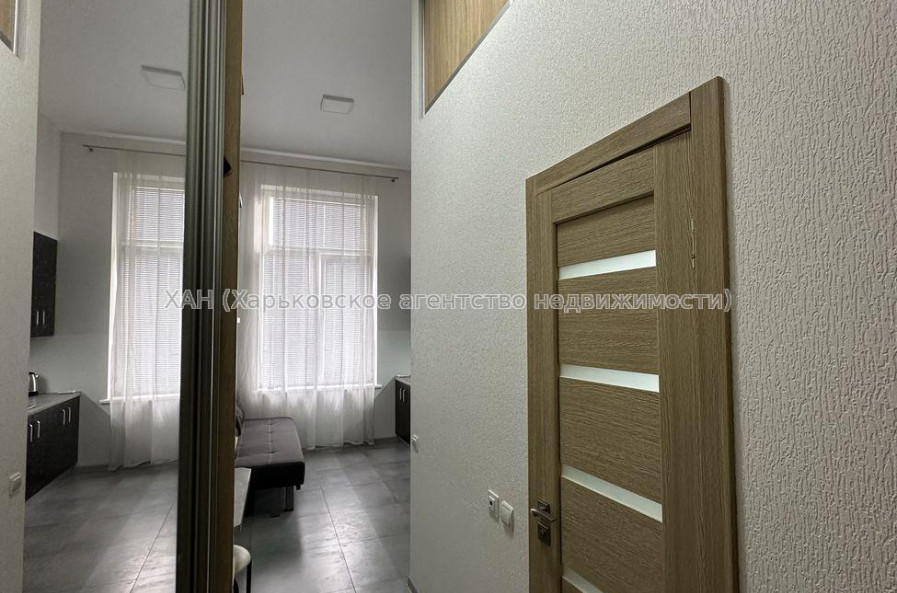 Продам квартиру, Деревянко ул. , 1 кім., 17 м², капитальный ремонт 