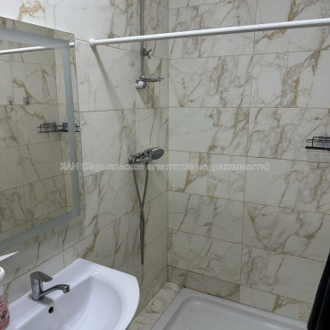 Продам квартиру, Деревянко ул. , 1 кім., 17 м², капитальный ремонт 