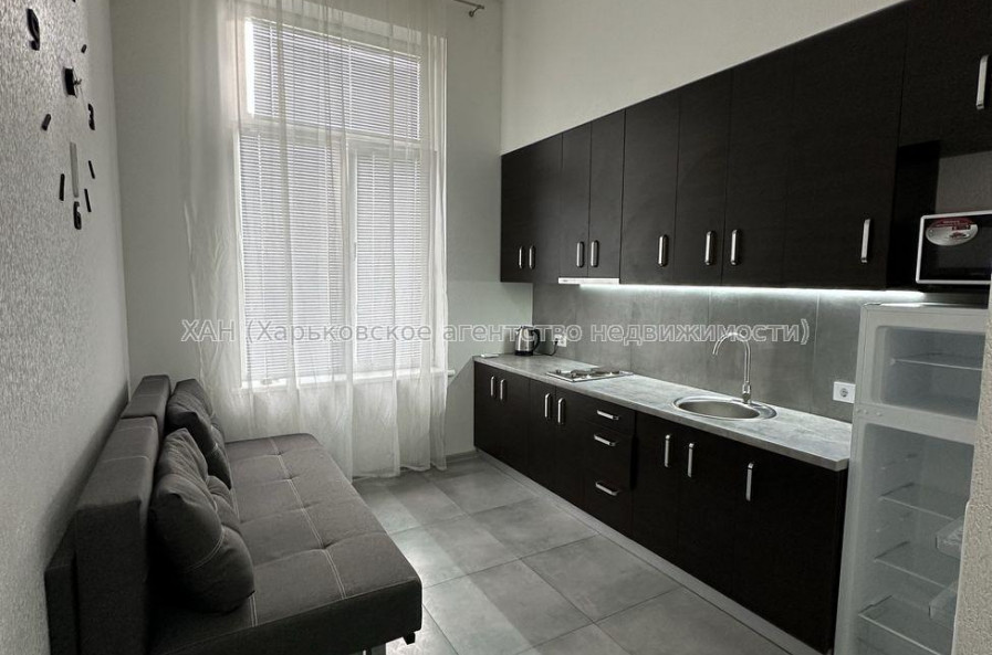 Продам квартиру, Деревянко ул. , 1 кім., 17 м², капитальный ремонт 