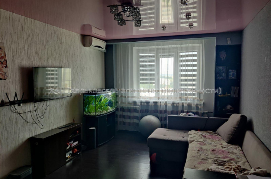 Продам квартиру, Гвардейцев Широнинцев ул. , 4 кім., 84 м², евроремонт 