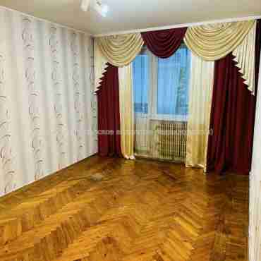 Продам квартиру, Светлая ул. , 1  ком., 32 м², косметический ремонт 