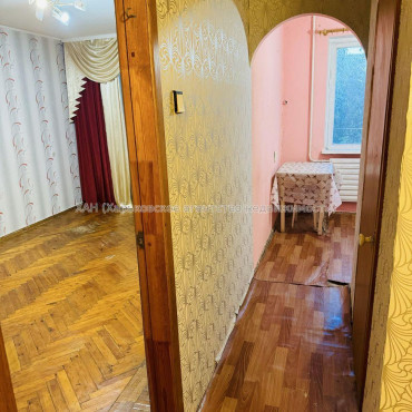 Продам квартиру, Светлая ул. , 1 кім., 32 м², косметический ремонт 