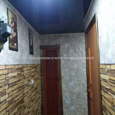 Продам квартиру, Олега Гуцоло пер. , 1 кім., 32 м², косметический ремонт 