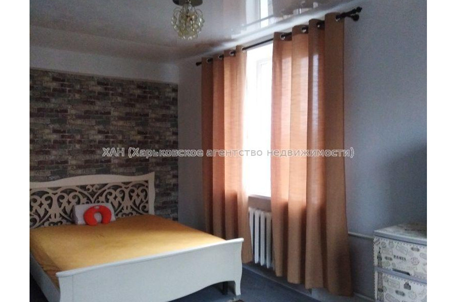Продам квартиру, Евгения Храпка ул. , 1 кім., 32 м², косметический ремонт 