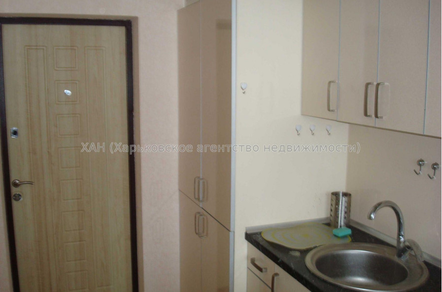 Продам квартиру, Мирослава Мисли ул. , 1  ком., 16 м², капитальный ремонт 