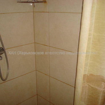 Продам квартиру, Мирослава Мисли ул. , 1  ком., 16 м², капитальный ремонт 