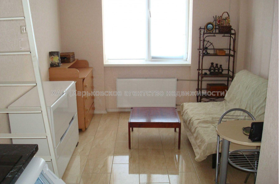 Продам квартиру, Мирослава Мисли ул. , 1  ком., 16 м², капитальный ремонт 