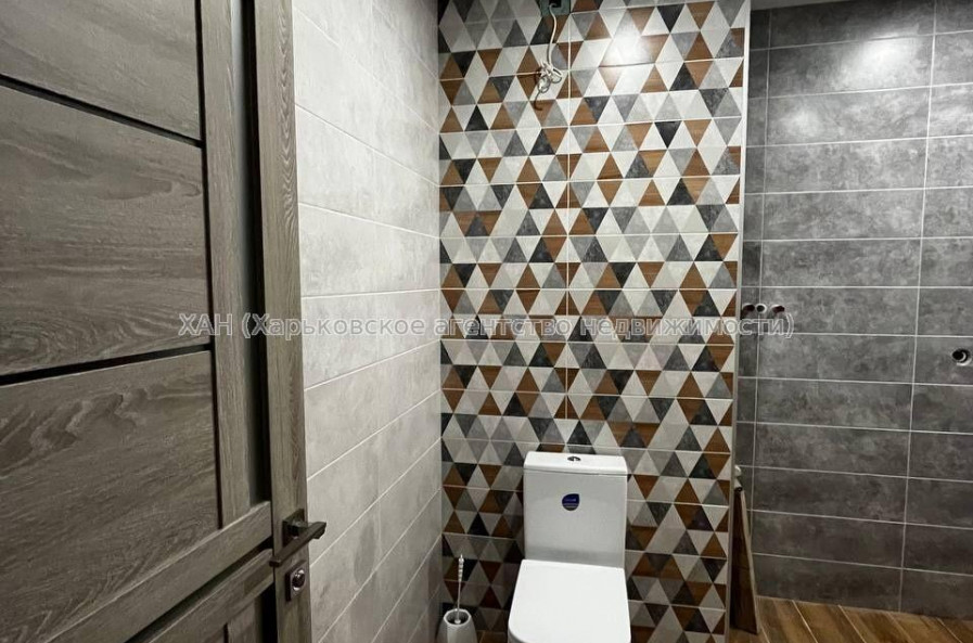 Продам квартиру, Льва Ландау просп. , 2 кім., 54 м², капитальный ремонт 
