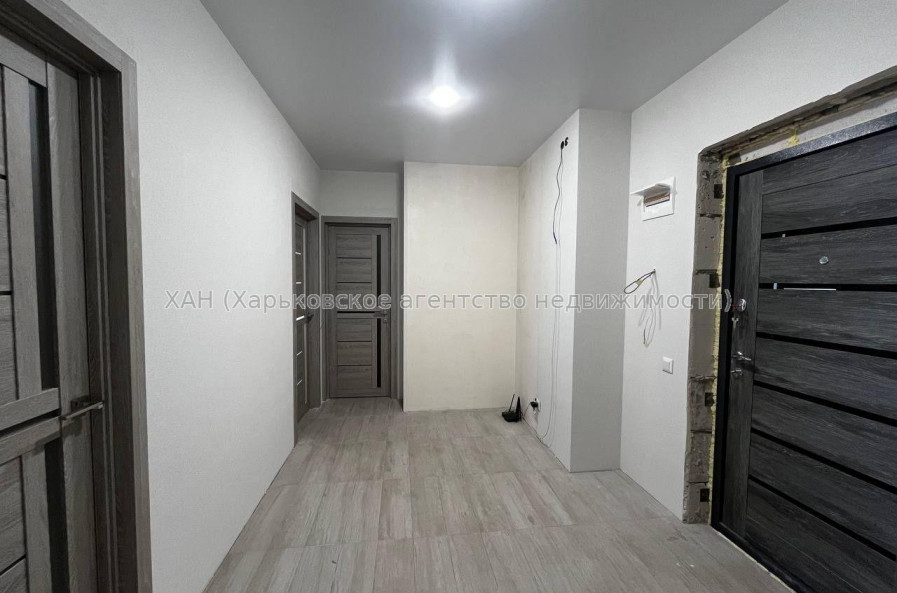 Продам квартиру, Льва Ландау просп. , 2 кім., 54 м², капитальный ремонт 