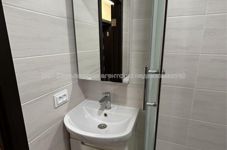 Продам квартиру, Бучмы ул. , 1  ком., 31 м², евроремонт 