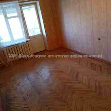 Продам квартиру, 1  ком., 30 м², советский ремонт 