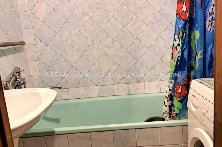 Продам квартиру, 2 кім., 53.50 м², косметический ремонт 