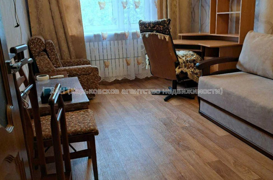 Продам квартиру, 2 кім., 53.50 м², косметический ремонт 
