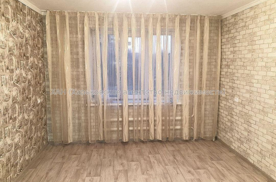 Продам квартиру, Селянская ул. , 1 кім., 13 м², капитальный ремонт 