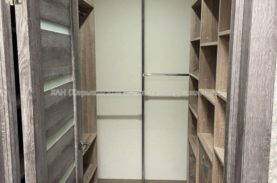 Продам квартиру, Мира ул. , 2  ком., 45 м², евроремонт 